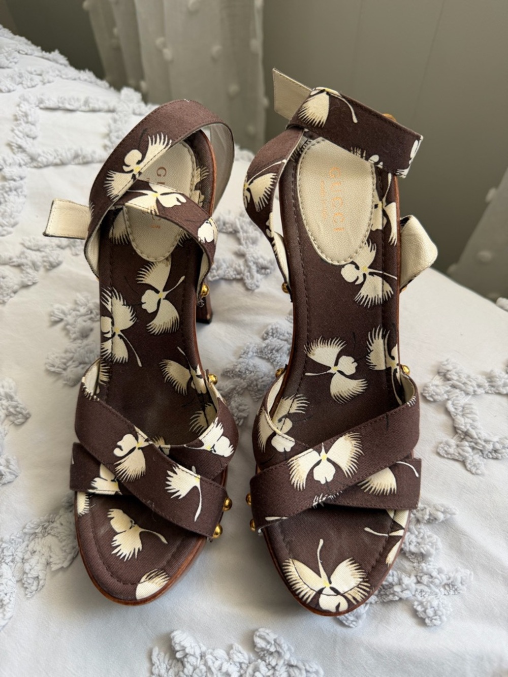 Gucci Brown Floral-Print Wooden Platform Ankle-Strap Heel - Picture 3 of 10
